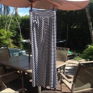 B-Design spandex maxi striped skirt size XL